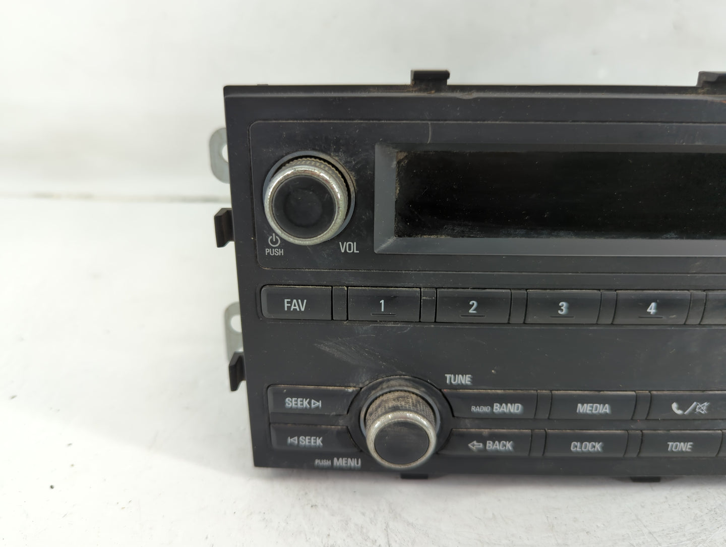 2014 Chevrolet Sonic Radio AM FM Cd Player Receiver Replacement P/N:95365929 Fits OEM Used Auto Parts - Oemusedautoparts1.co