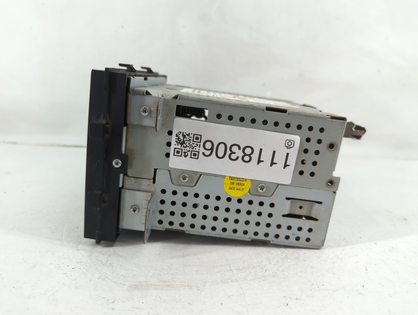 2014 Chevrolet Sonic Radio AM FM Cd Player Receiver Replacement P/N:95365929 Fits OEM Used Auto Parts - Oemusedautoparts1.co