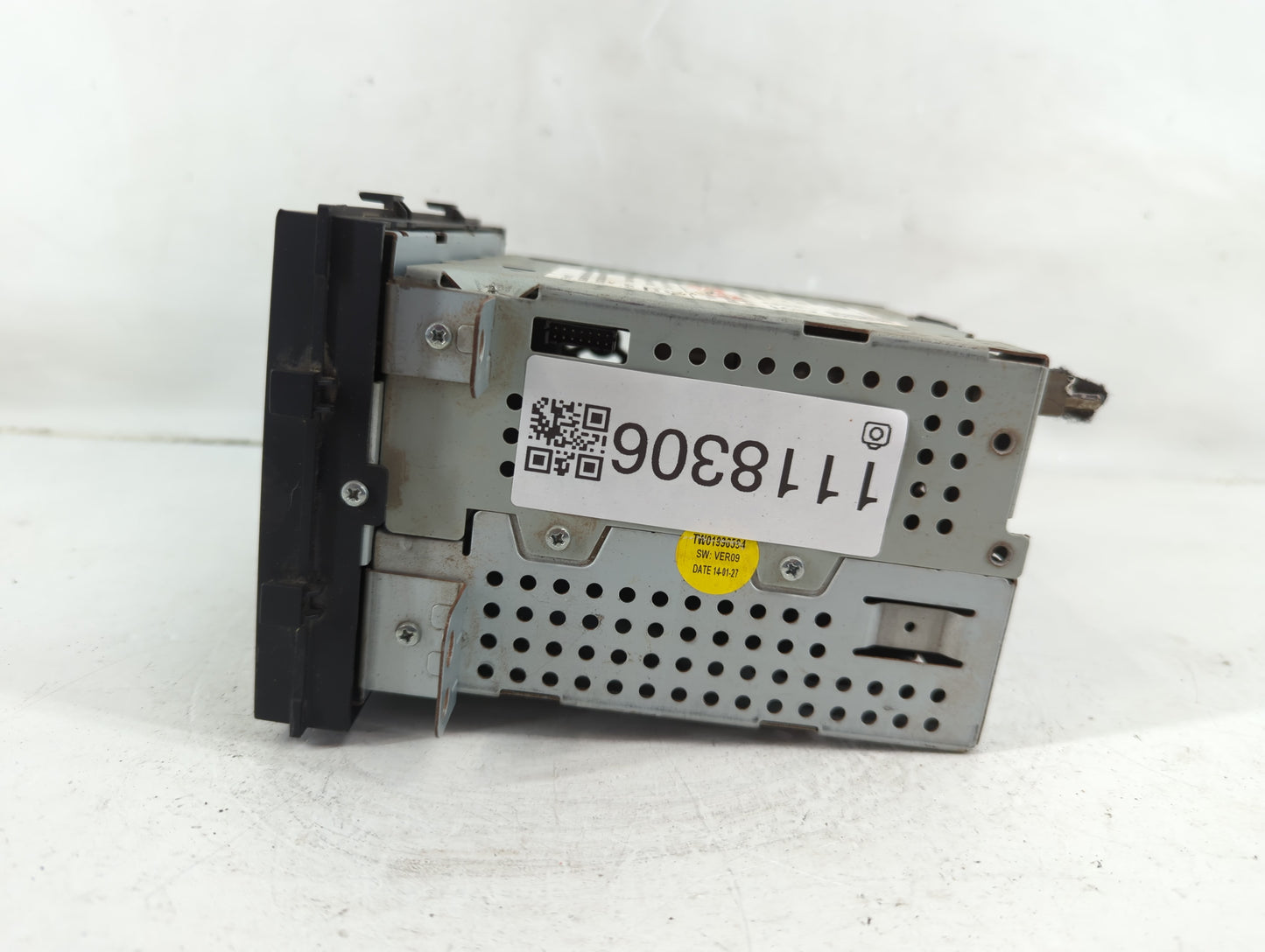 2014 Chevrolet Sonic Radio AM FM Cd Player Receiver Replacement P/N:95365929 Fits OEM Used Auto Parts - Oemusedautoparts1.co