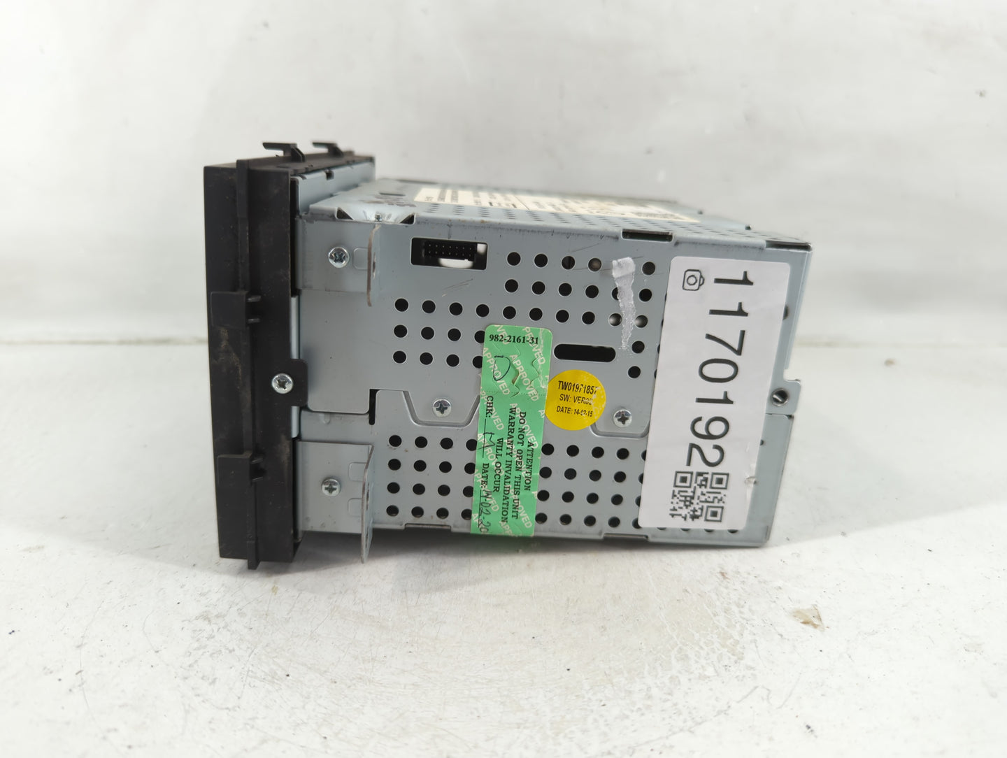 2014 Chevrolet Sonic Radio AM FM Cd Player Receiver Replacement P/N:95365929 Fits OEM Used Auto Parts - Oemusedautoparts1.co