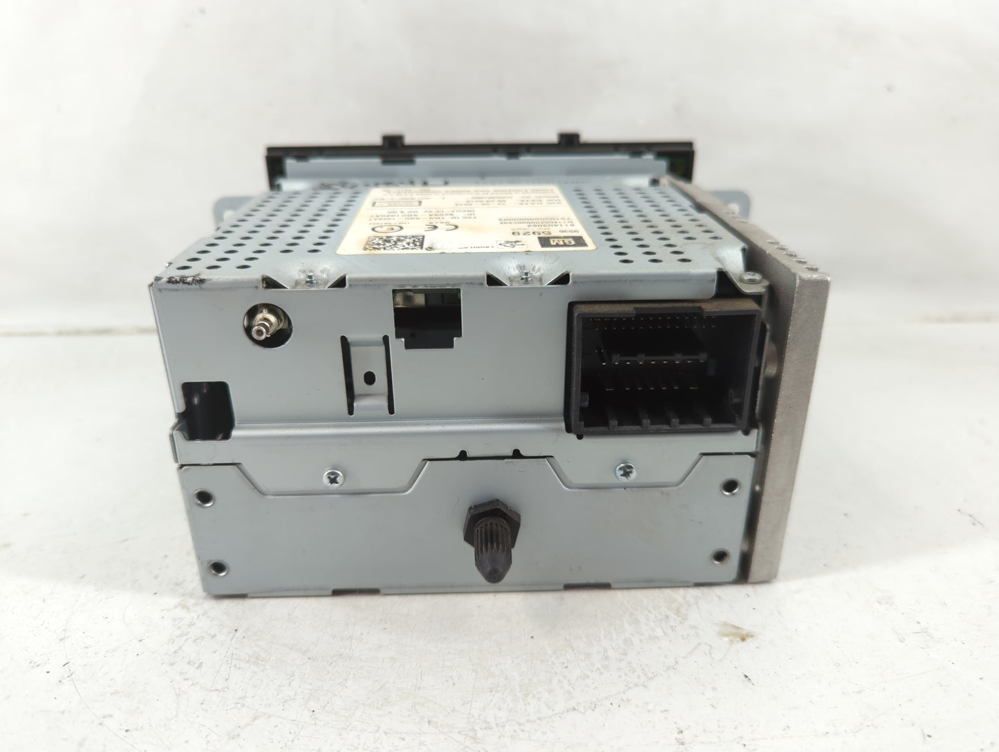 2014 Chevrolet Sonic Radio AM FM Cd Player Receiver Replacement P/N:95365929 Fits OEM Used Auto Parts - Oemusedautoparts1.co
