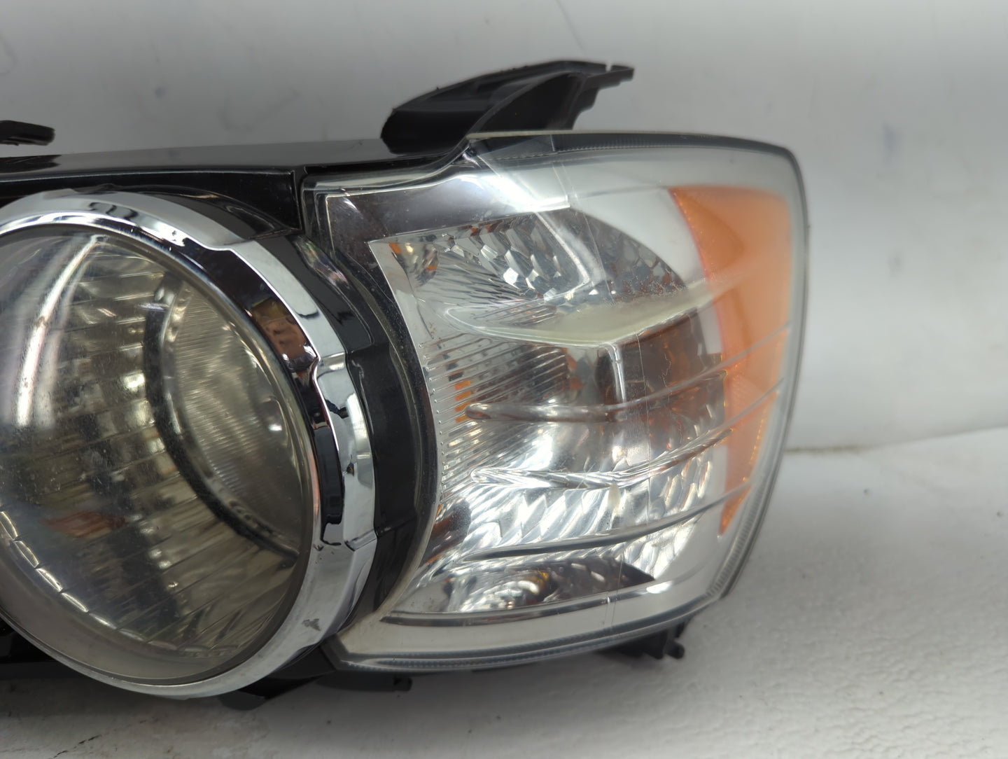 2012-2015 Chevrolet Sonic Driver Left Oem Head Light Headlight Lamp - Oemusedautoparts1.com