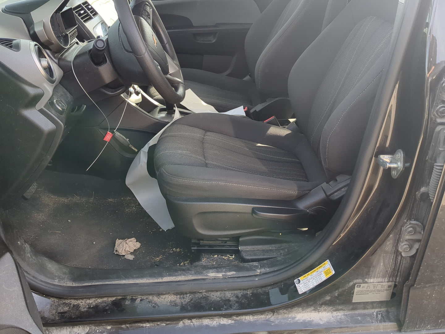 2013-2016 Chevrolet Sonic Driver Front Seat Oem - Oemusedautoparts1.com