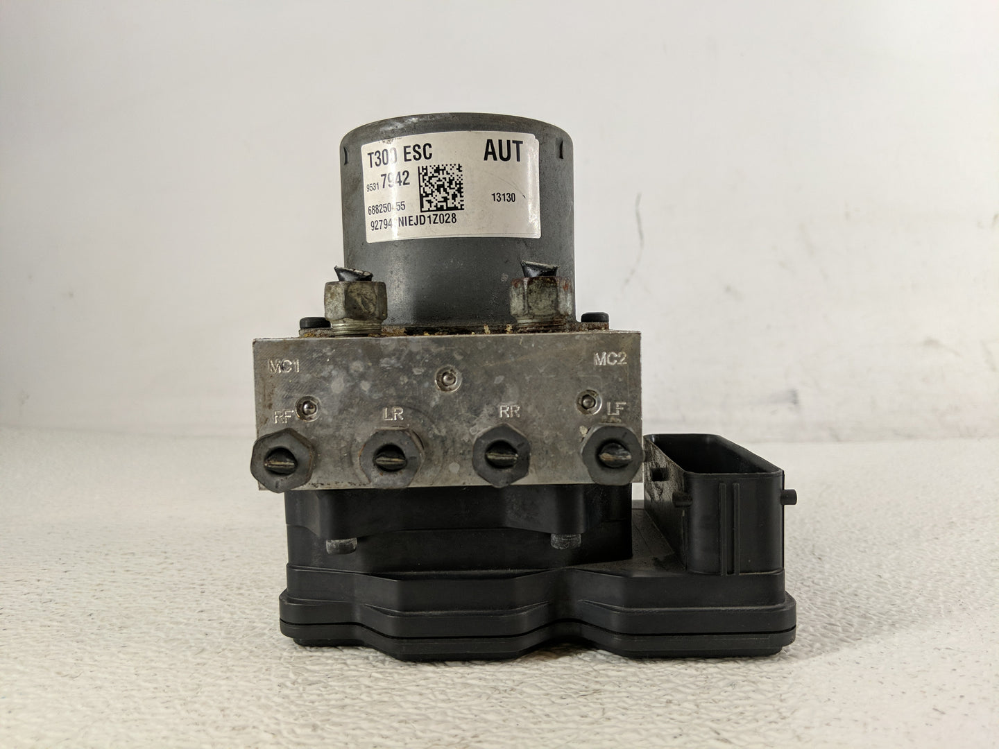 2014 Chevrolet Sonic ABS Pump Control Module Replacement P/N:95104537 Fits OEM Used Auto Parts - Oemusedautoparts1.com