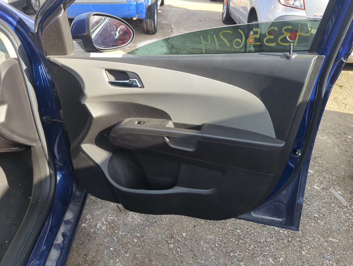 2014 Chevrolet Sonic Front Right Passenger Interior Door Panel Trim 1226798 - Oemusedautoparts1.com