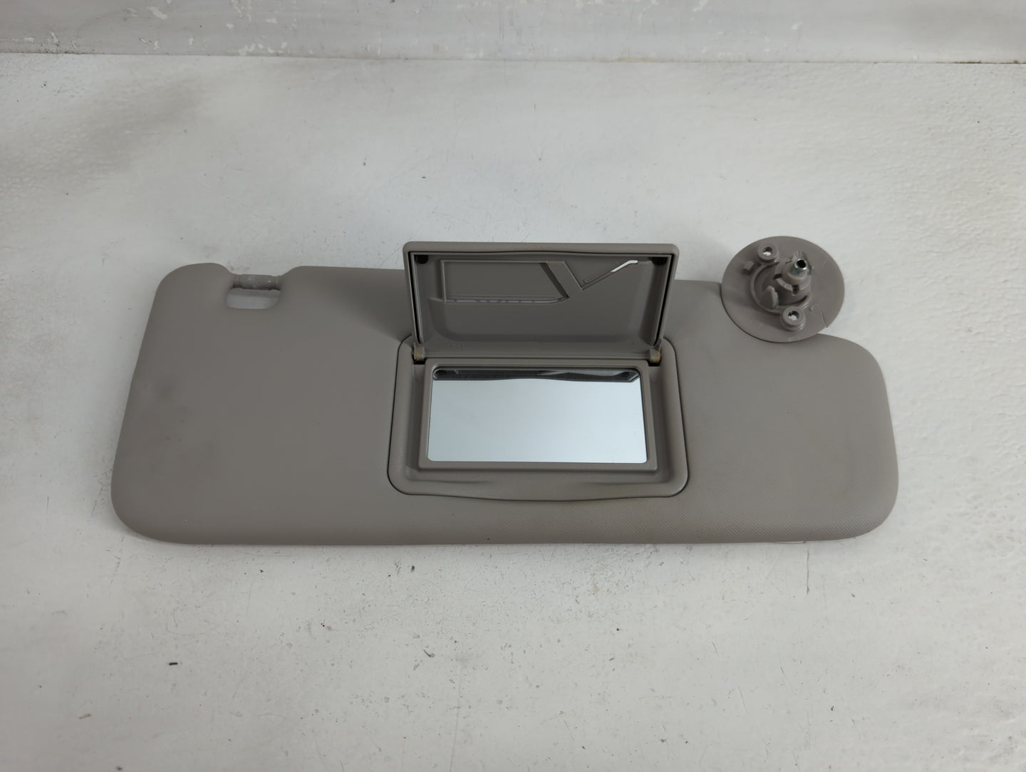 2012-2019 Chevrolet Sonic Sun Visor Shade Replacement Passenger Right Mirror Fits Fits 2012 2013 2014 2015 2016 2017 2018 20