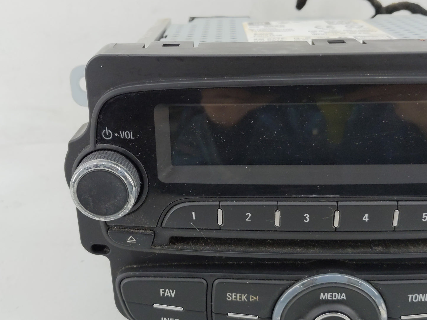 2014 Chevrolet Sonic Radio AM FM Cd Player Receiver Replacement P/N:95365926 Fits OEM Used Auto Parts - Oemusedautoparts1.co