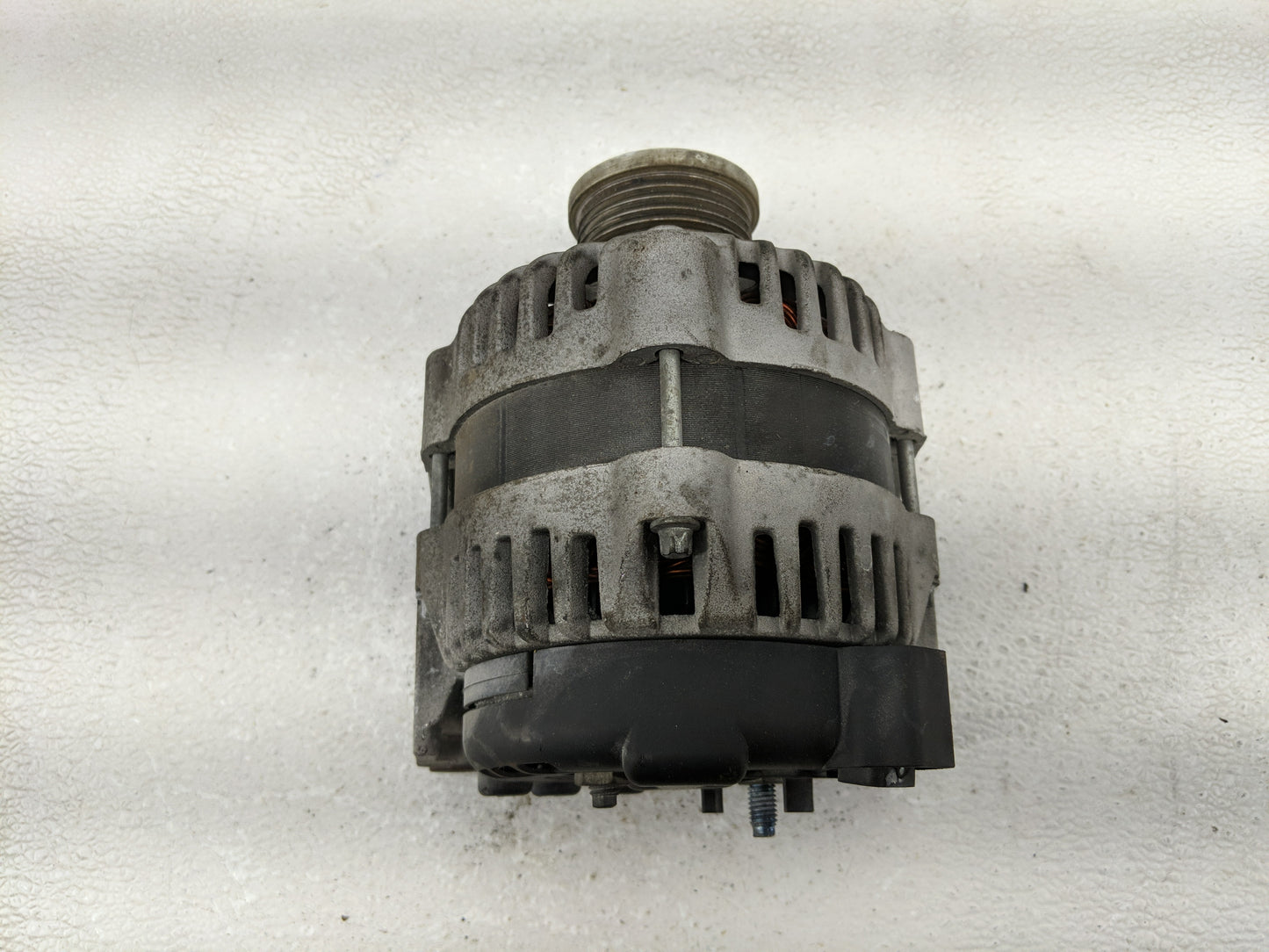 2012-2018 Chevrolet Sonic Alternator Replacement Generator Charging Assembly Engine OEM P/N:13579666 Fits OEM Used Auto Part