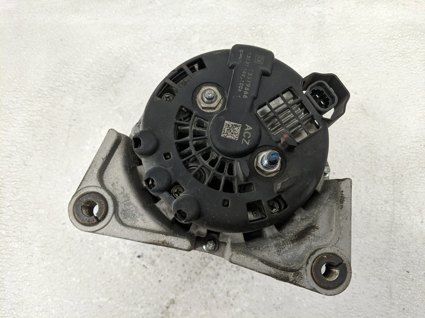 2012-2018 Chevrolet Sonic Alternator Replacement Generator Charging Assembly Engine OEM P/N:13579666 Fits OEM Used Auto Part