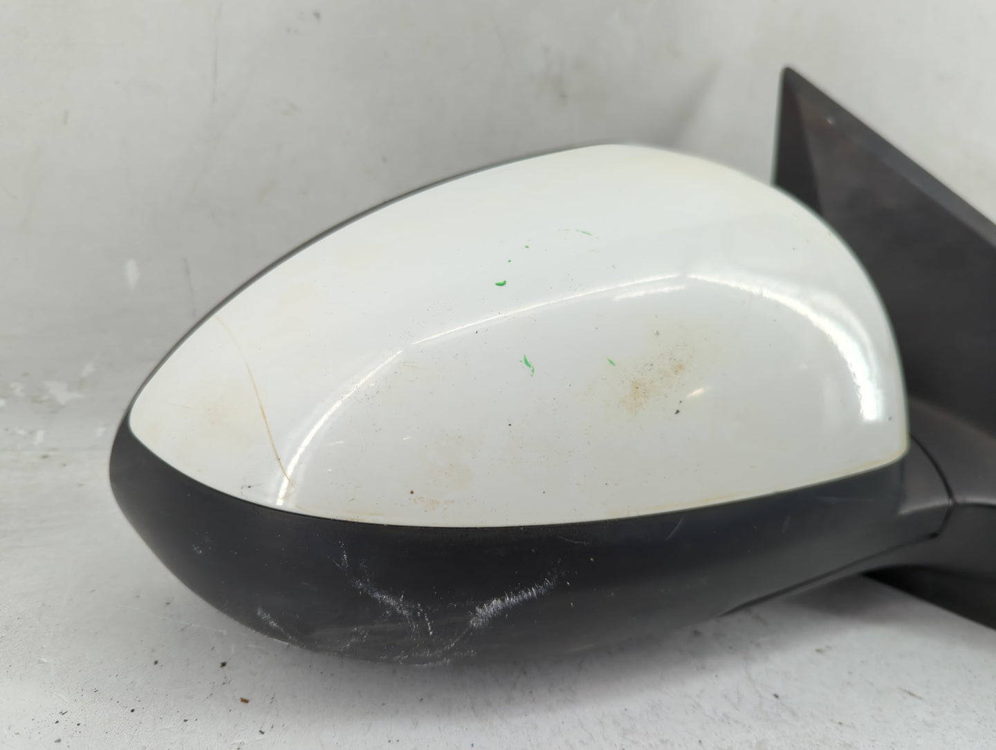 2013-2014 Chevrolet Sonic Passenger Side View Mirror - Right Door Mirror OEM Used - Oemusedautoparts1.com