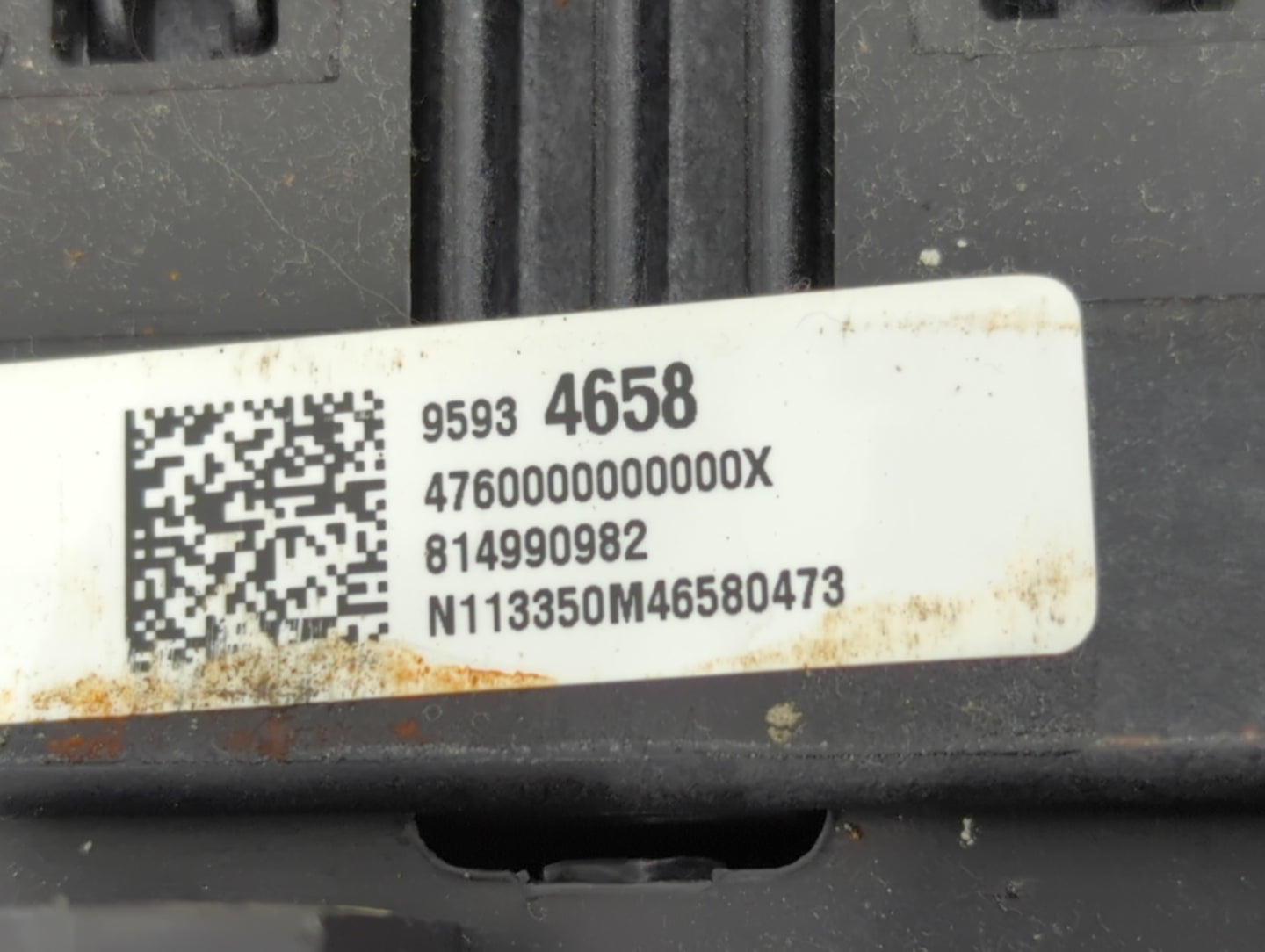 2012-2019 Chevrolet Sonic Air Bag Passenger Right Knee OEM P/N:95934658 Fits Fits 2012 2013 2014 2015 2016 2017 2018 2019 OE