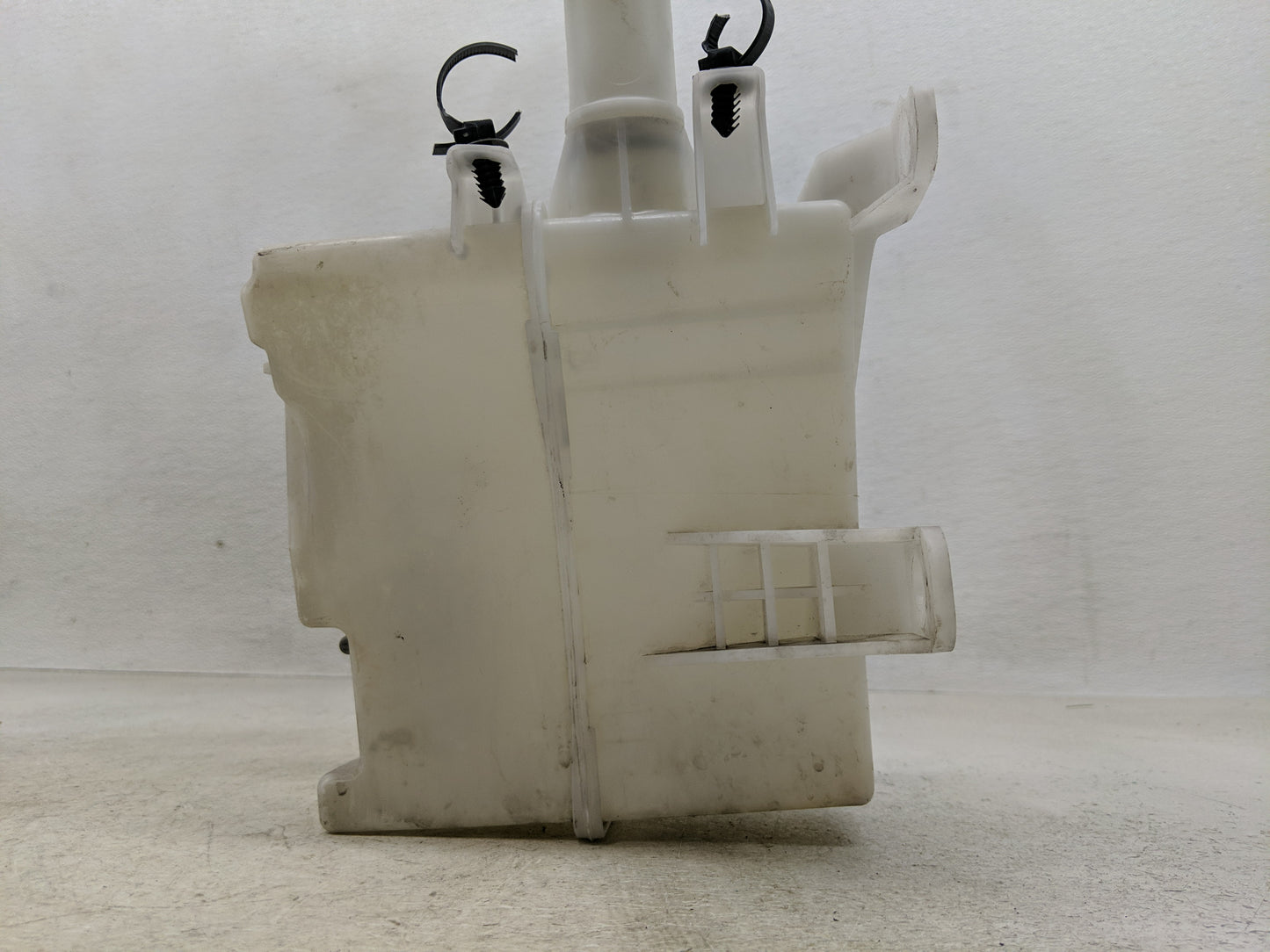 2012-2019 Chevrolet Sonic Windshield Washer Fluid Reservoir Bottle Oem - Oemusedautoparts1.com