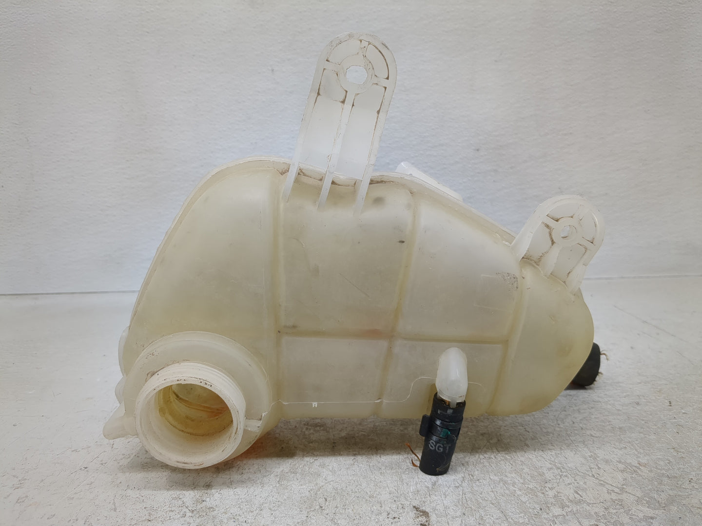 2012 Chevrolet Sonic Radiator Coolant Overflow Expansion Tank Bottle 1313174 - Oemusedautoparts1.com