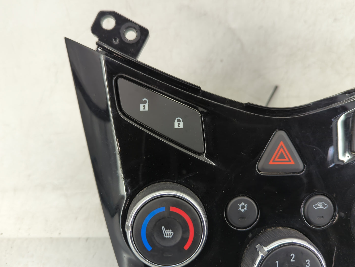 2013-2014 Chevrolet Sonic Climate Control Module Temperature AC/Heater Replacement P/N:95332701 823960000000X Fits Fits 2013