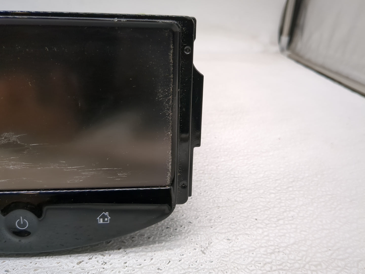 2014 Chevrolet Sonic Radio AM FM Cd Player Receiver Replacement P/N:95266288 Fits OEM Used Auto Parts - Oemusedautoparts1.co