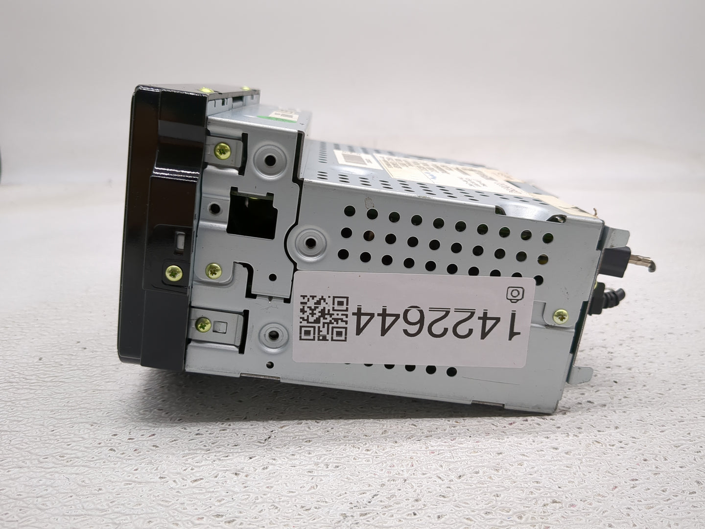 2014 Chevrolet Sonic Radio AM FM Cd Player Receiver Replacement P/N:95266288 Fits OEM Used Auto Parts - Oemusedautoparts1.co