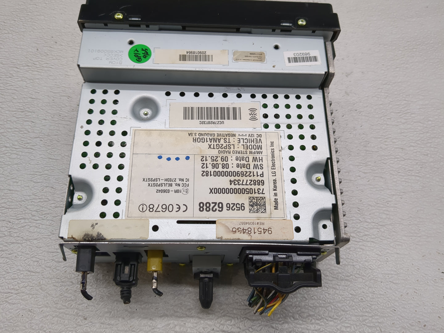 2014 Chevrolet Sonic Radio AM FM Cd Player Receiver Replacement P/N:95266288 Fits OEM Used Auto Parts - Oemusedautoparts1.co