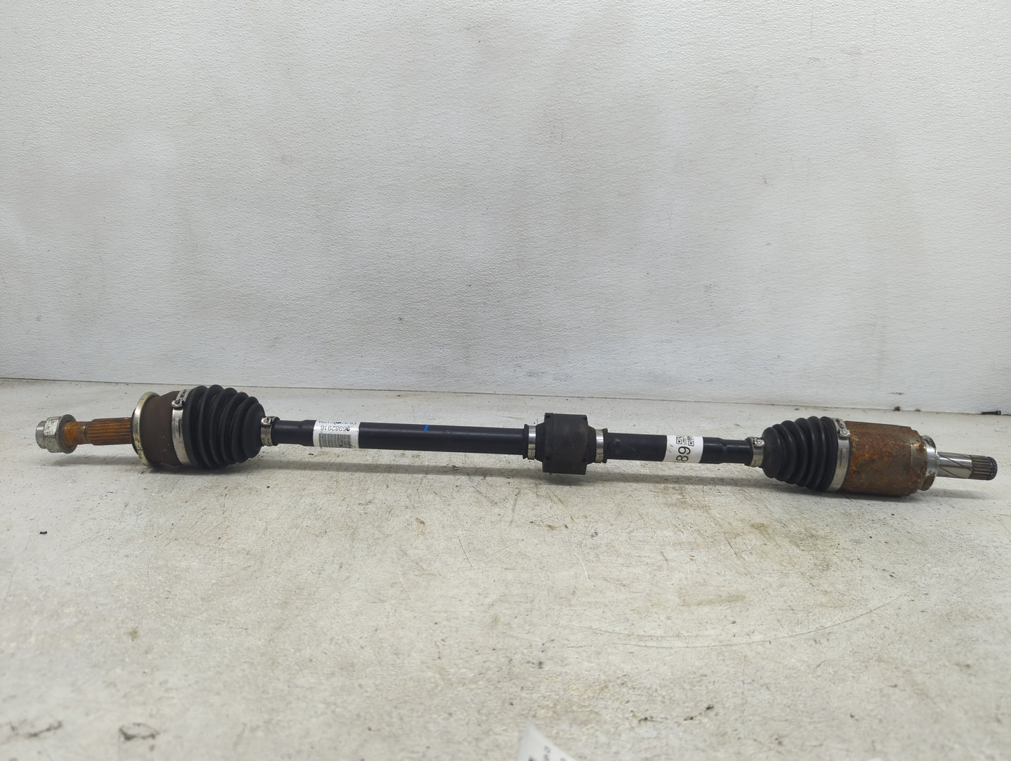 2012-2018 Chevrolet Sonic Axle Shaft Front Passenger Cv C/v - Oemusedautoparts1.com
