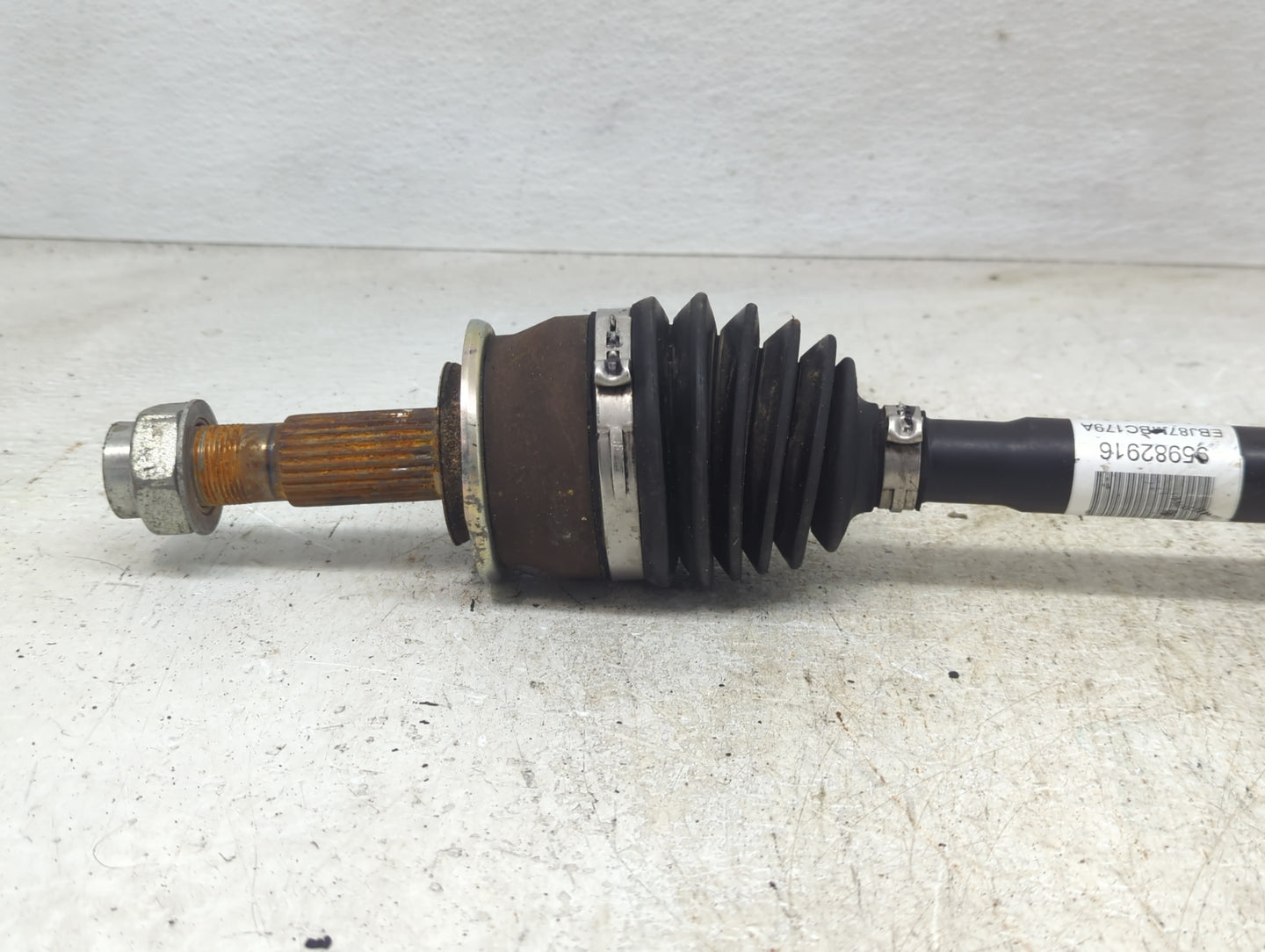 2012-2018 Chevrolet Sonic Axle Shaft Front Passenger Cv C/v - Oemusedautoparts1.com