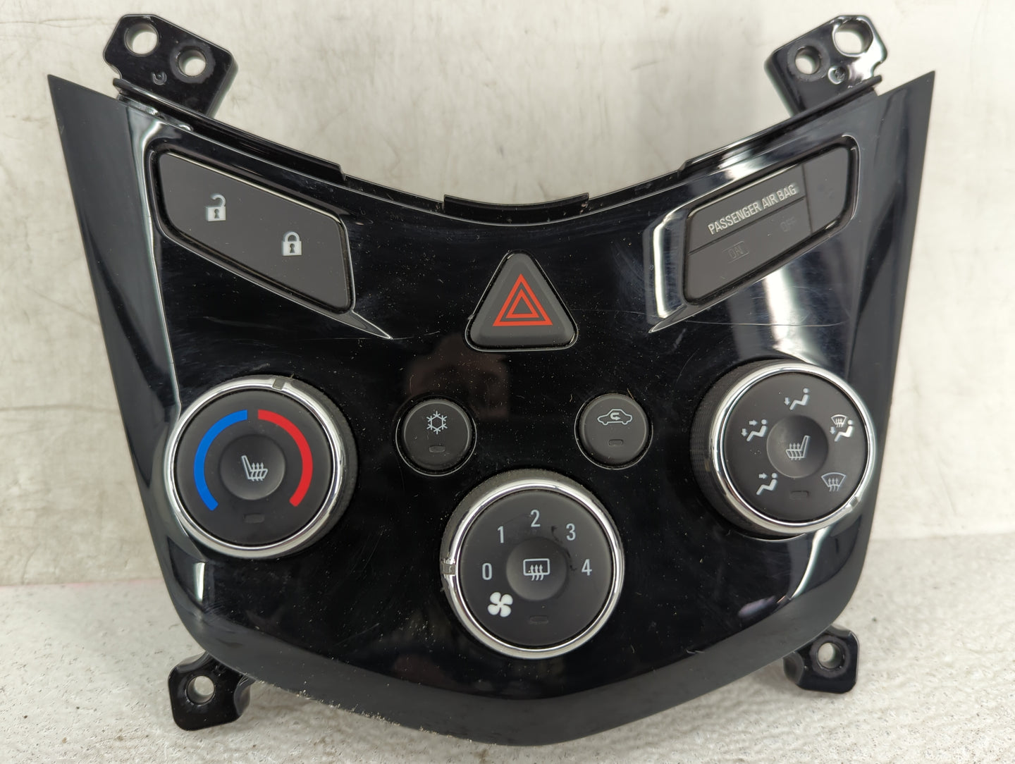 2013-2014 Chevrolet Sonic Climate Control Module Temperature AC/Heater Replacement P/N:95282241 20T382241K12L240102 Fits OEM