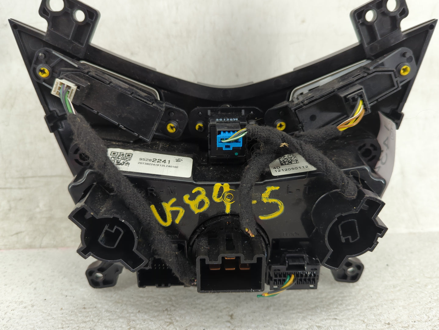 2013-2014 Chevrolet Sonic Climate Control Module Temperature AC/Heater Replacement P/N:95282241 20T382241K12L240102 Fits OEM