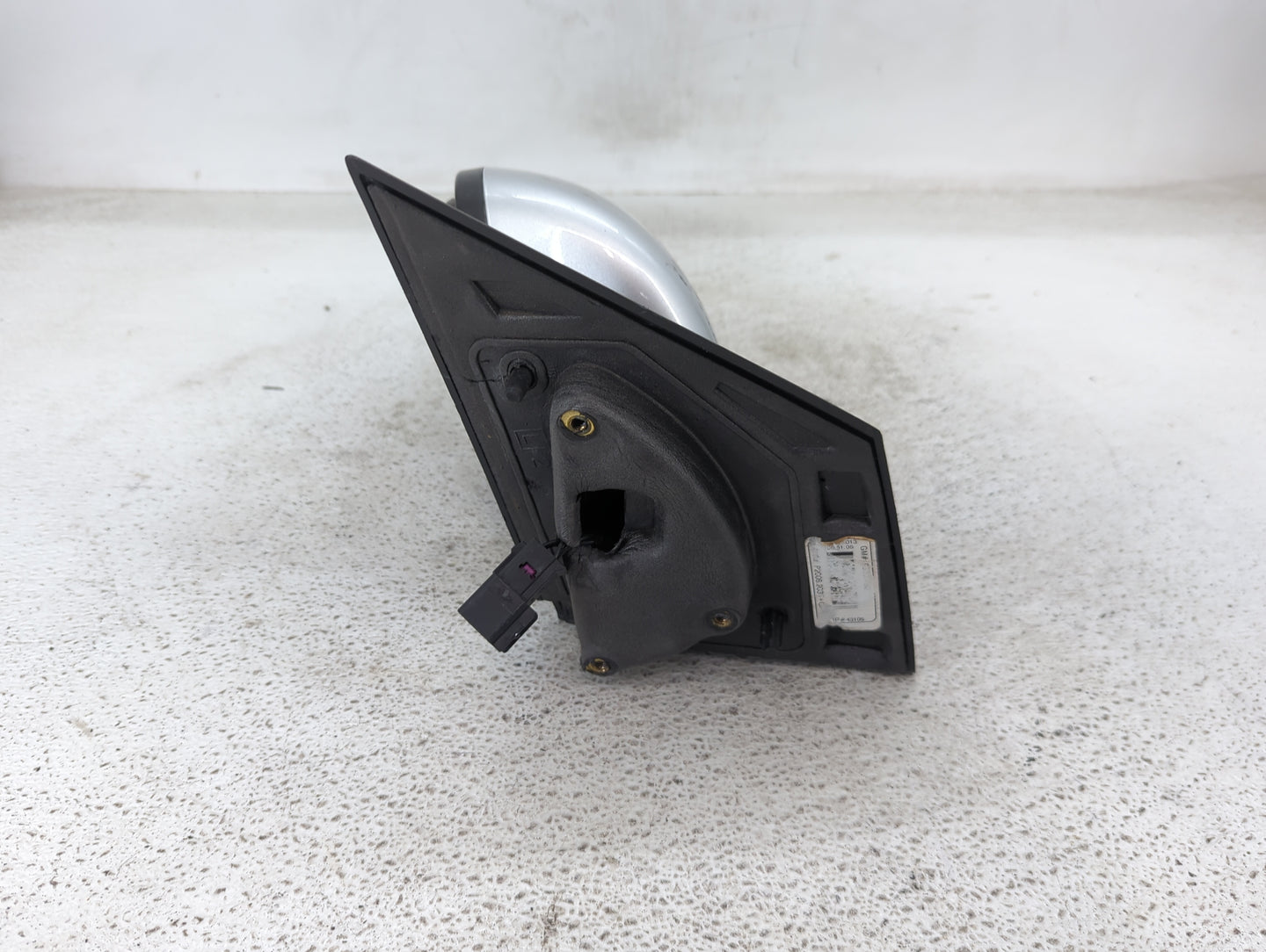 2013-2014 Chevrolet Sonic Driver Side View Mirror - Left Door Mirror OEM Used - Oemusedautoparts1.com