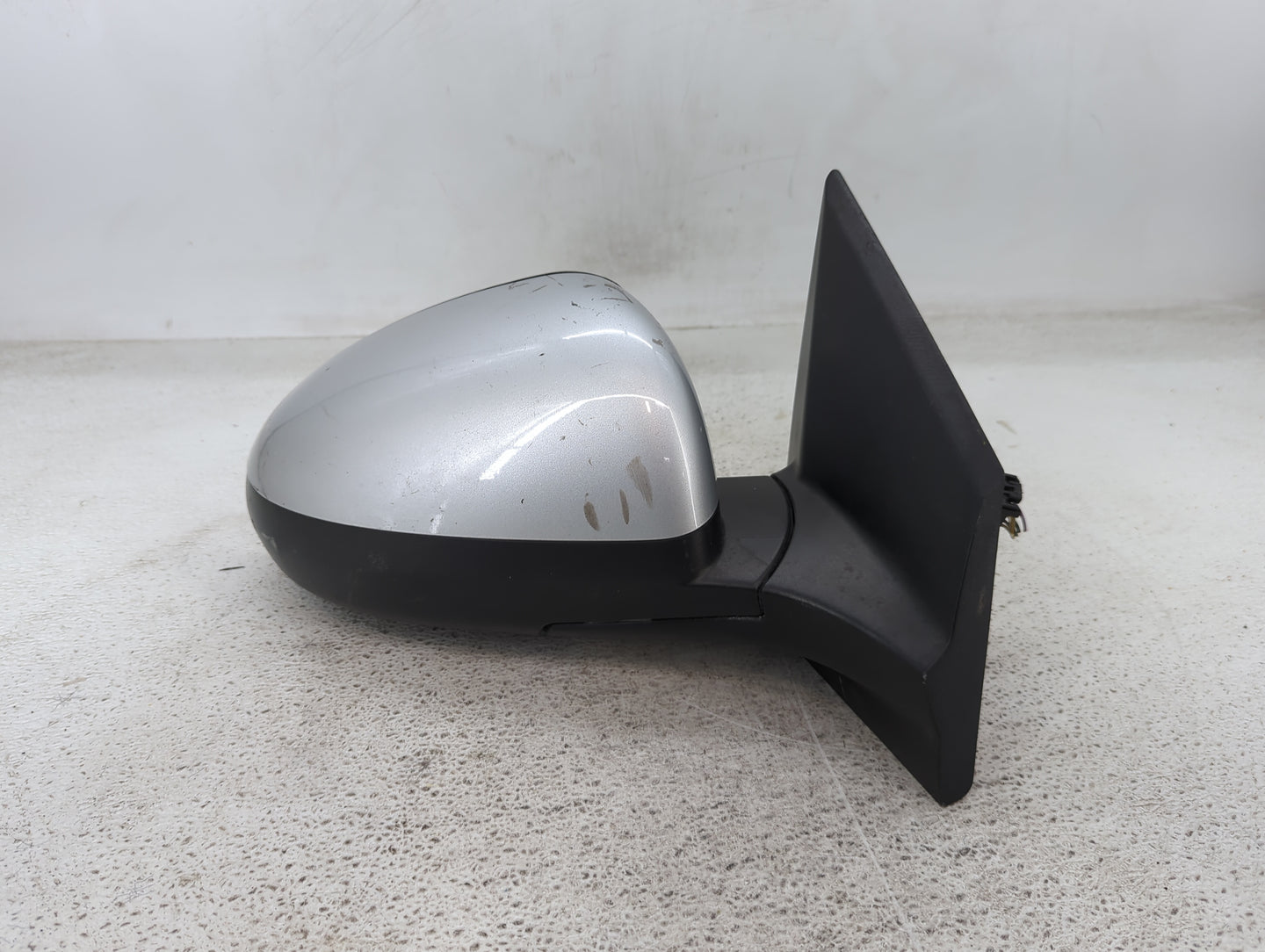 2013-2014 Chevrolet Sonic Passenger Side View Mirror - Right Door Mirror OEM Used - Oemusedautoparts1.com