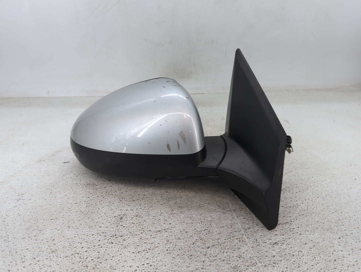 2013-2014 Chevrolet Sonic Passenger Side View Mirror - Right Door Mirror OEM Used - Oemusedautoparts1.com