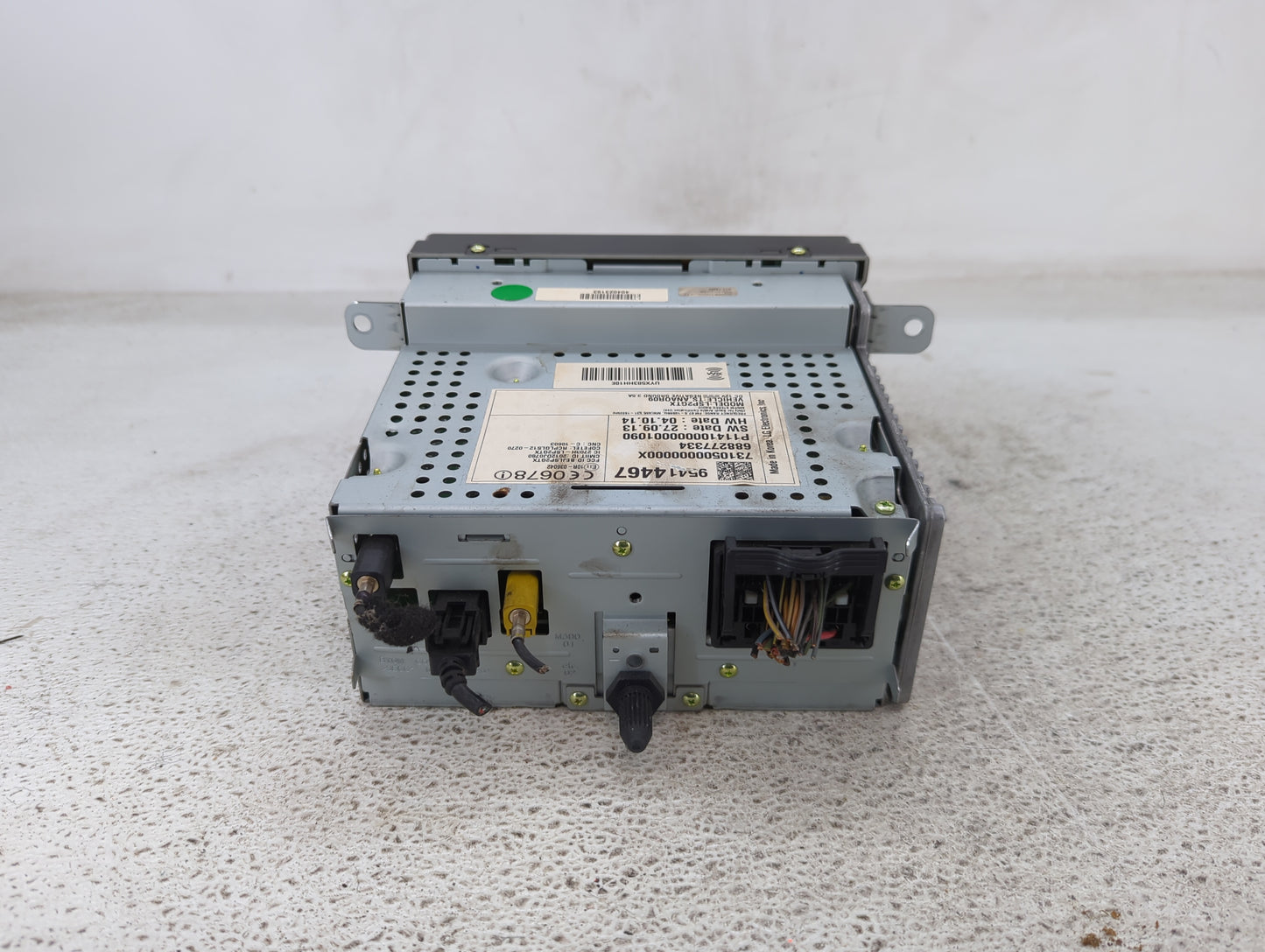 2014 Chevrolet Sonic Radio AM FM Cd Player Receiver Replacement P/N:95414467 Fits OEM Used Auto Parts - Oemusedautoparts1.co