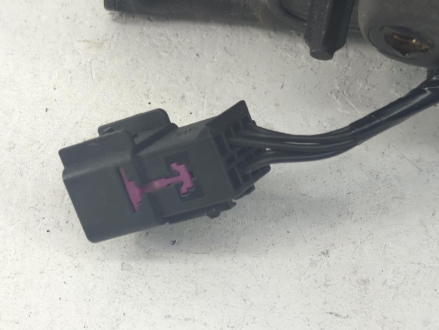 2013-2014 Chevrolet Sonic Passenger Side View Mirror - Right Door Mirror OEM Used - Oemusedautoparts1.com