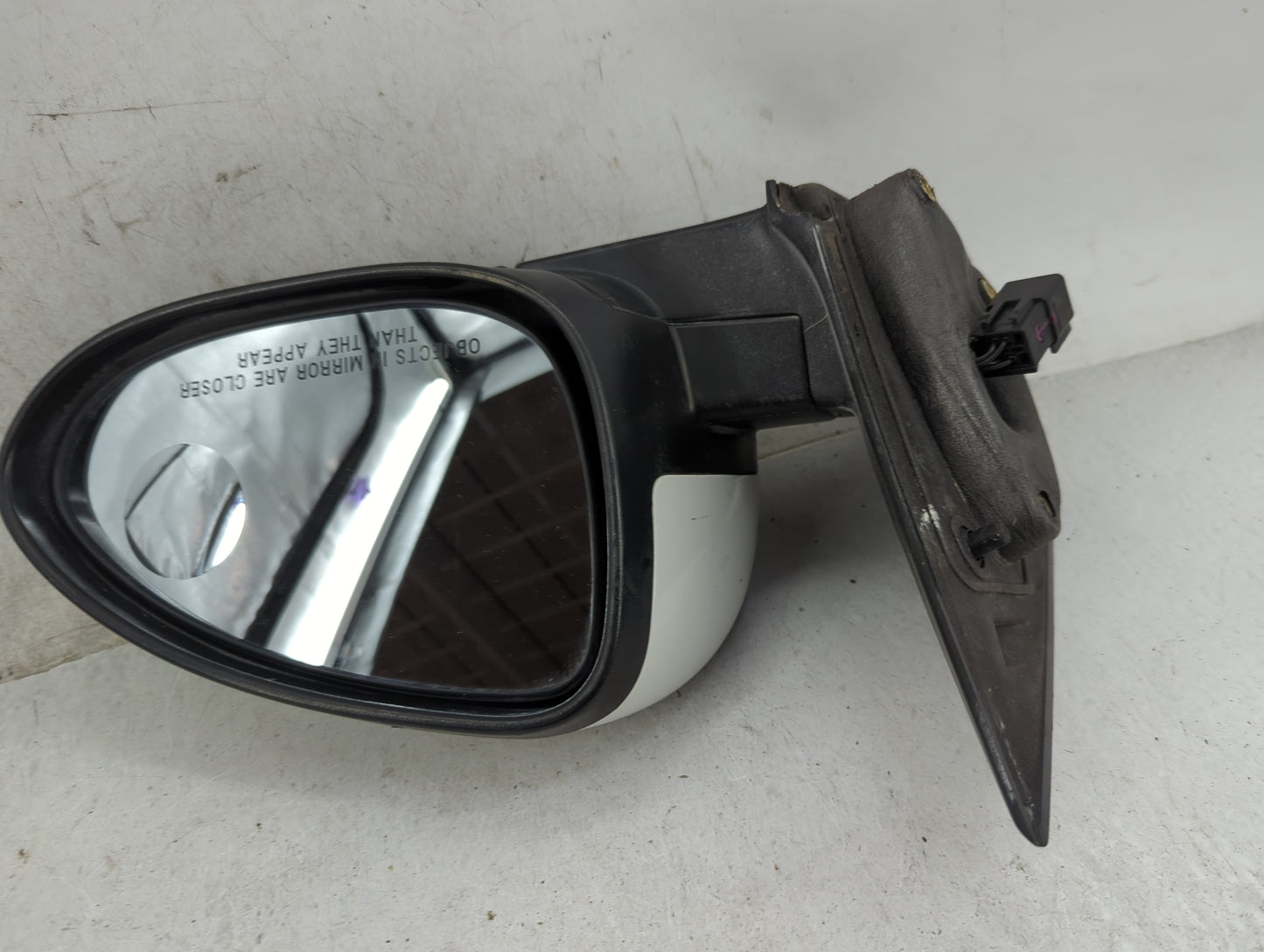 2013-2014 Chevrolet Sonic Passenger Side View Mirror - Right Door Mirror OEM Used - Oemusedautoparts1.com