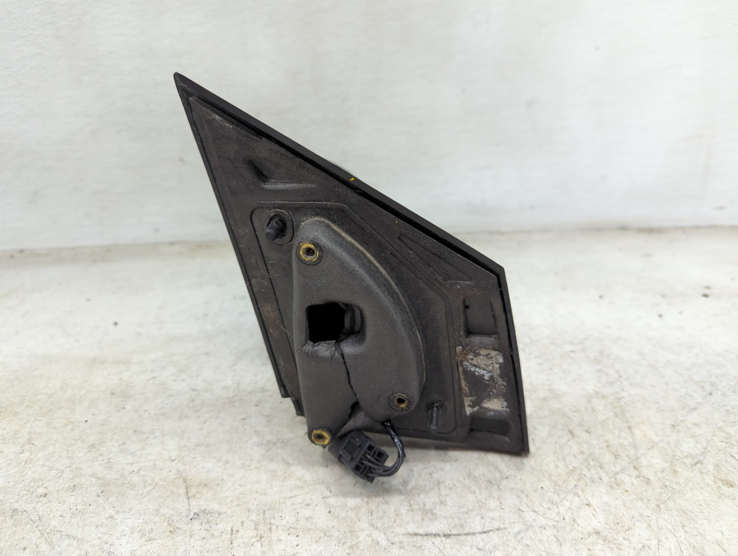 2013-2014 Chevrolet Sonic Driver Side View Mirror - Left Door Mirror OEM Used - Oemusedautoparts1.com