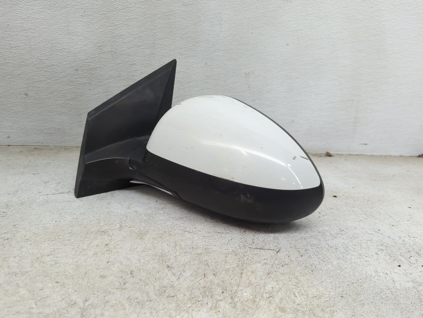 2013-2014 Chevrolet Sonic Driver Side View Mirror - Left Door Mirror OEM Used - Oemusedautoparts1.com