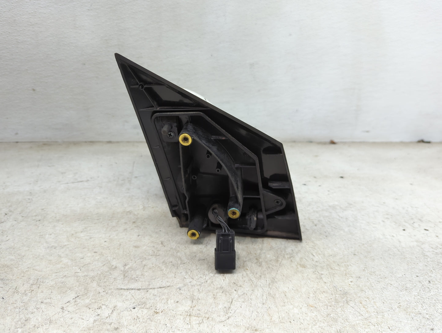 2013-2014 Chevrolet Sonic Driver Side View Mirror - Left Door Mirror OEM Used - Oemusedautoparts1.com