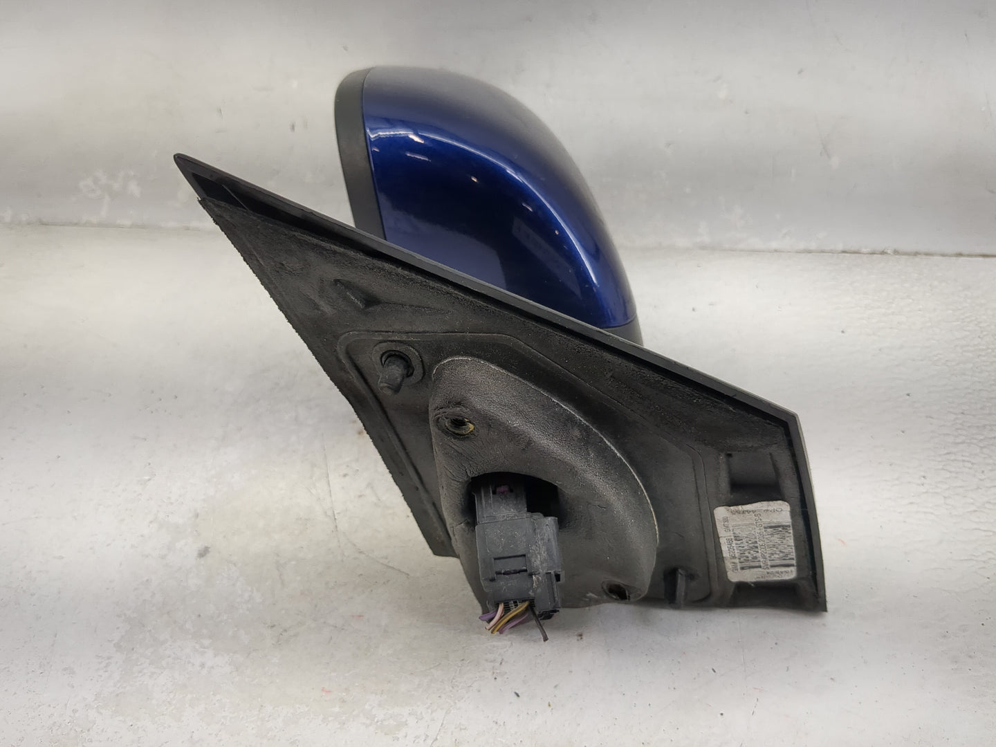 2013-2014 Chevrolet Sonic Driver Side View Mirror - Left Door Mirror OEM Used - Oemusedautoparts1.com
