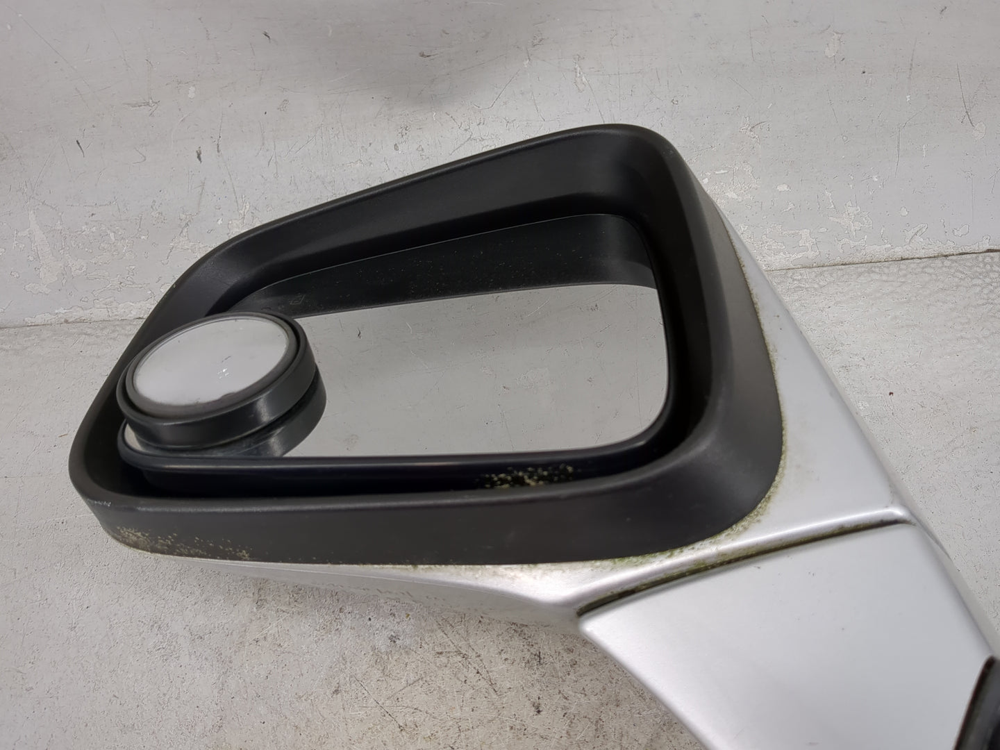 2012-2019 Chevrolet Sonic Driver Side View Mirror - Left Door Mirror OEM Used - Oemusedautoparts1.com