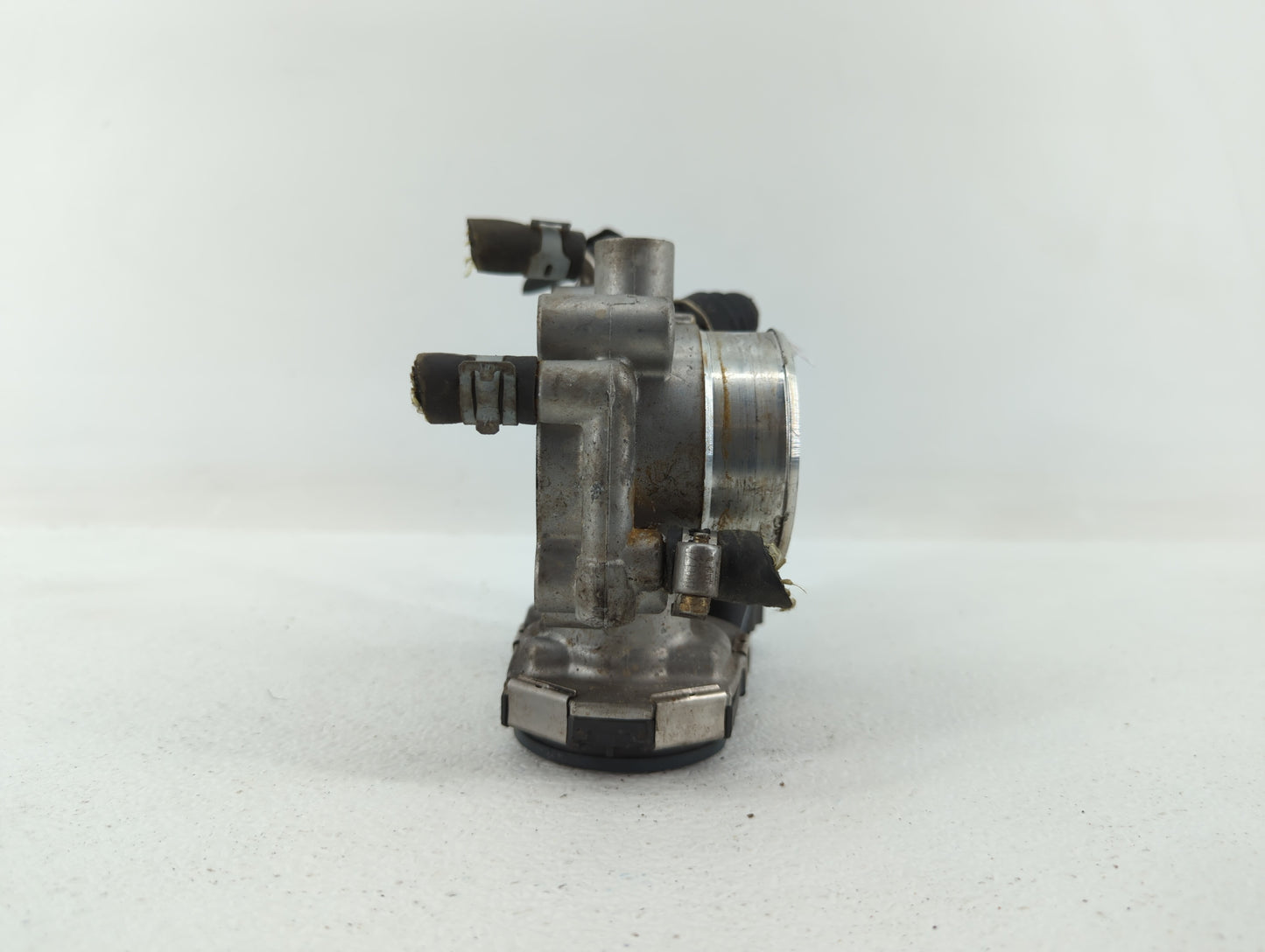2012-2018 Chevrolet Sonic Throttle Body P/N:55577375 55561495 Fits Fits 2009 2010 2011 2012 2013 2014 2015 2016 2017 2018 OE