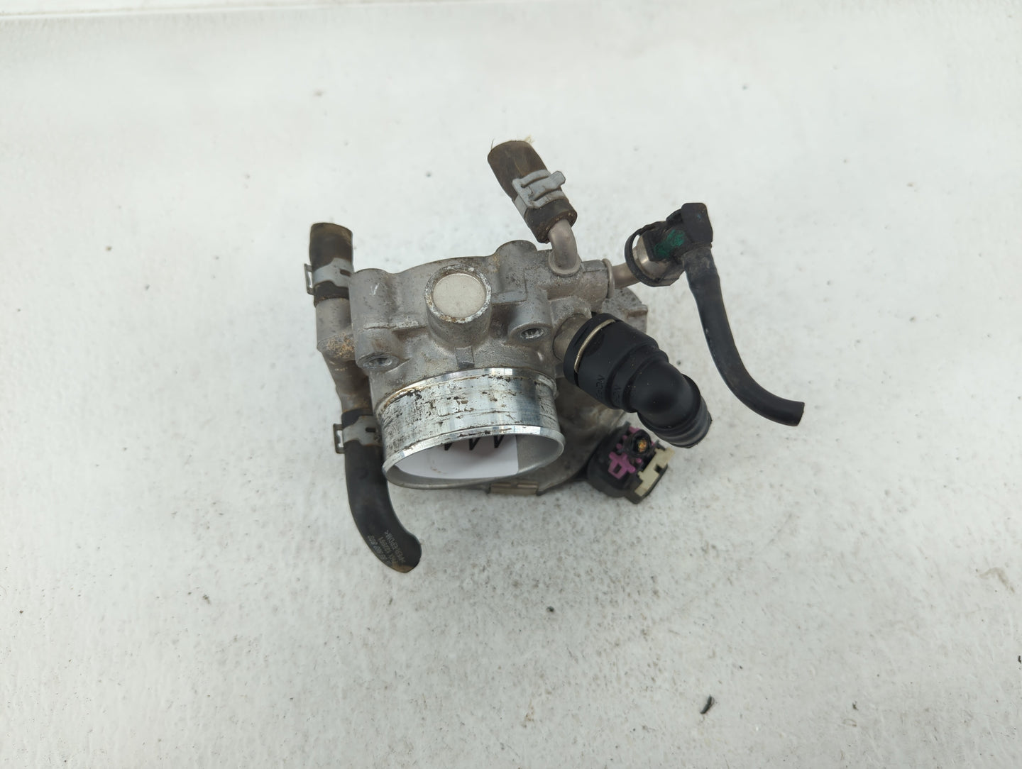 2012-2018 Chevrolet Sonic Throttle Body P/N:55577375 55561495 Fits Fits 2009 2010 2011 2012 2013 2014 2015 2016 2017 2018 OE