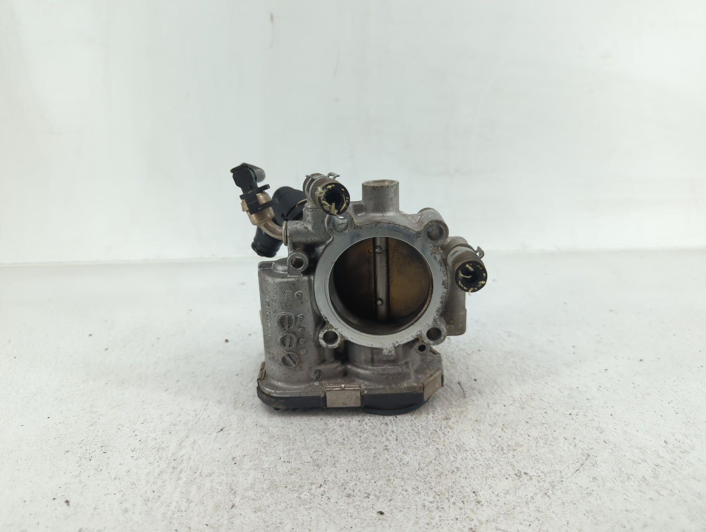2012-2018 Chevrolet Sonic Throttle Body P/N:55577375 55561495 Fits Fits 2009 2010 2011 2012 2013 2014 2015 2016 2017 2018 OE