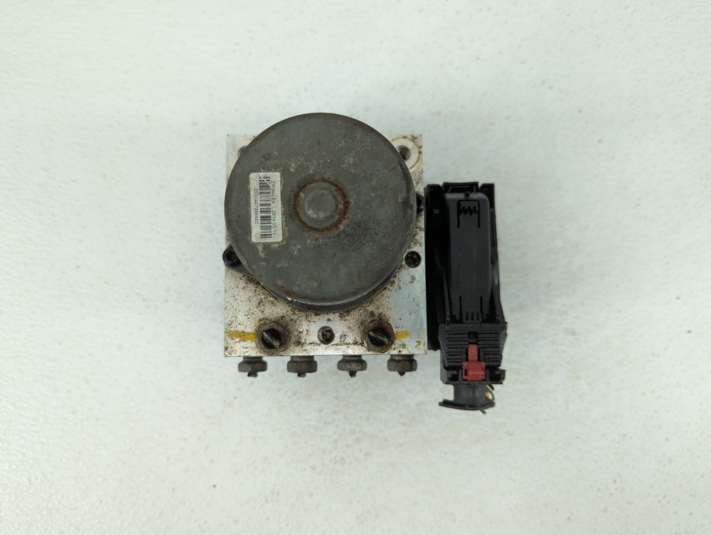2014 Chevrolet Sonic ABS Pump Control Module Replacement P/N:95317942 Fits OEM Used Auto Parts - Oemusedautoparts1.com