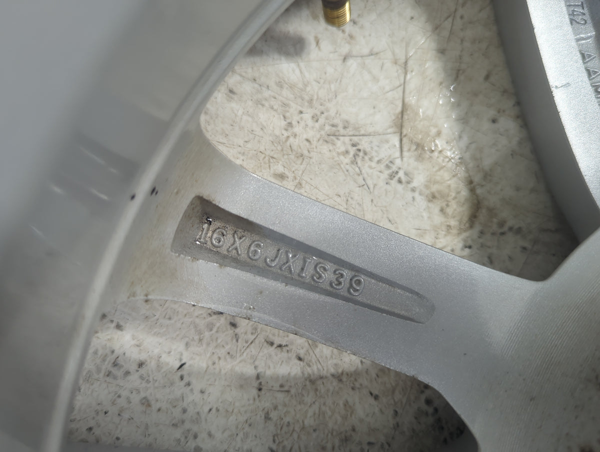 2014 Chevrolet Sonic Oem Wheel Rim 5040110 - Oemusedautoparts1.com