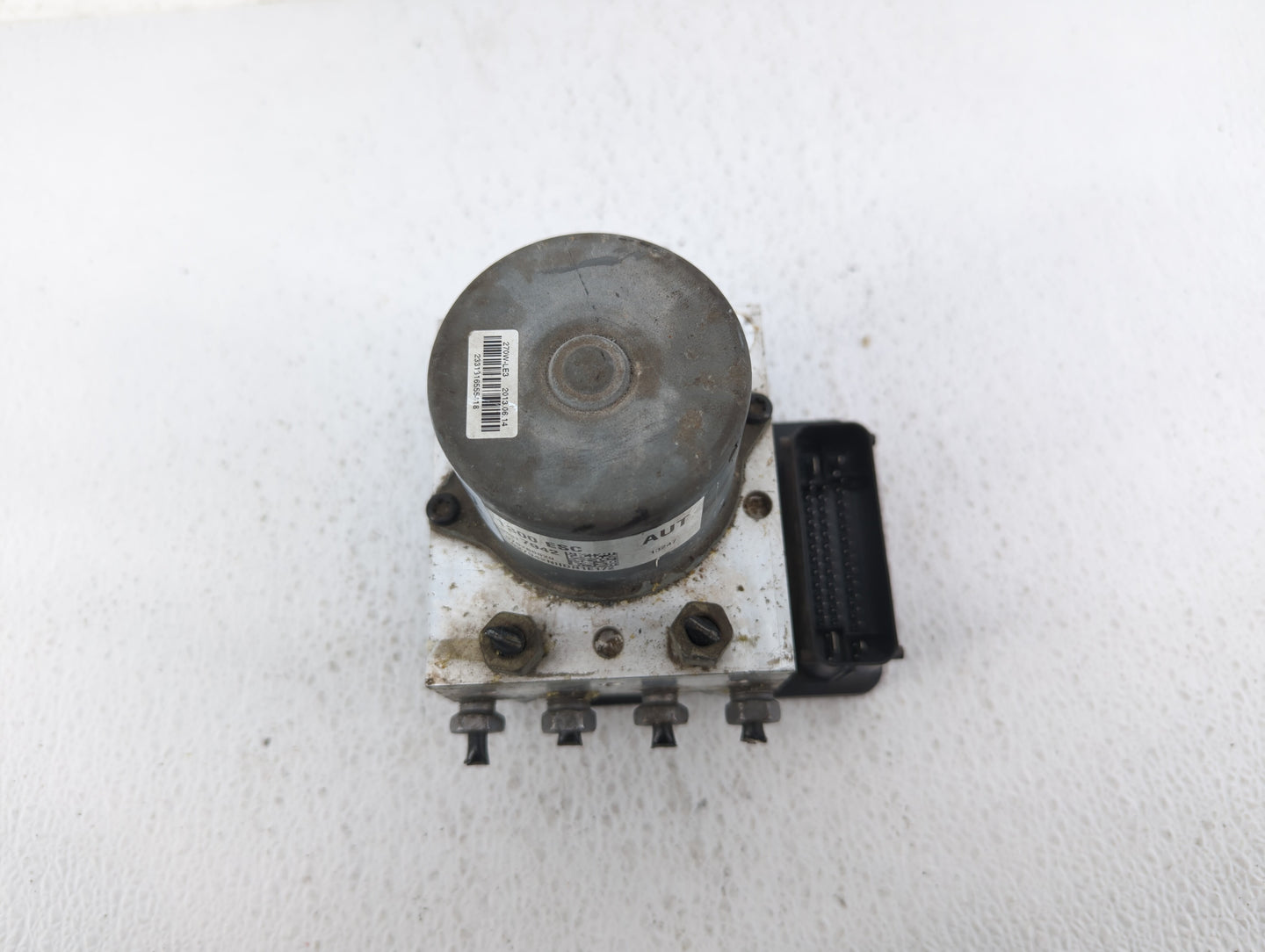 2014 Chevrolet Sonic ABS Pump Control Module Replacement P/N:95317942 Fits OEM Used Auto Parts - Oemusedautoparts1.com