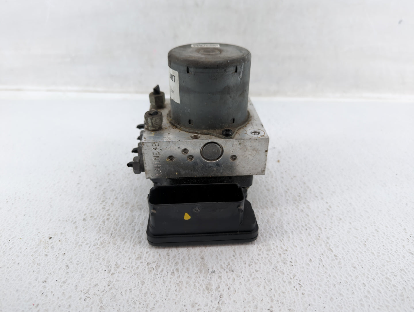 2014 Chevrolet Sonic ABS Pump Control Module Replacement P/N:95317942 Fits OEM Used Auto Parts - Oemusedautoparts1.com