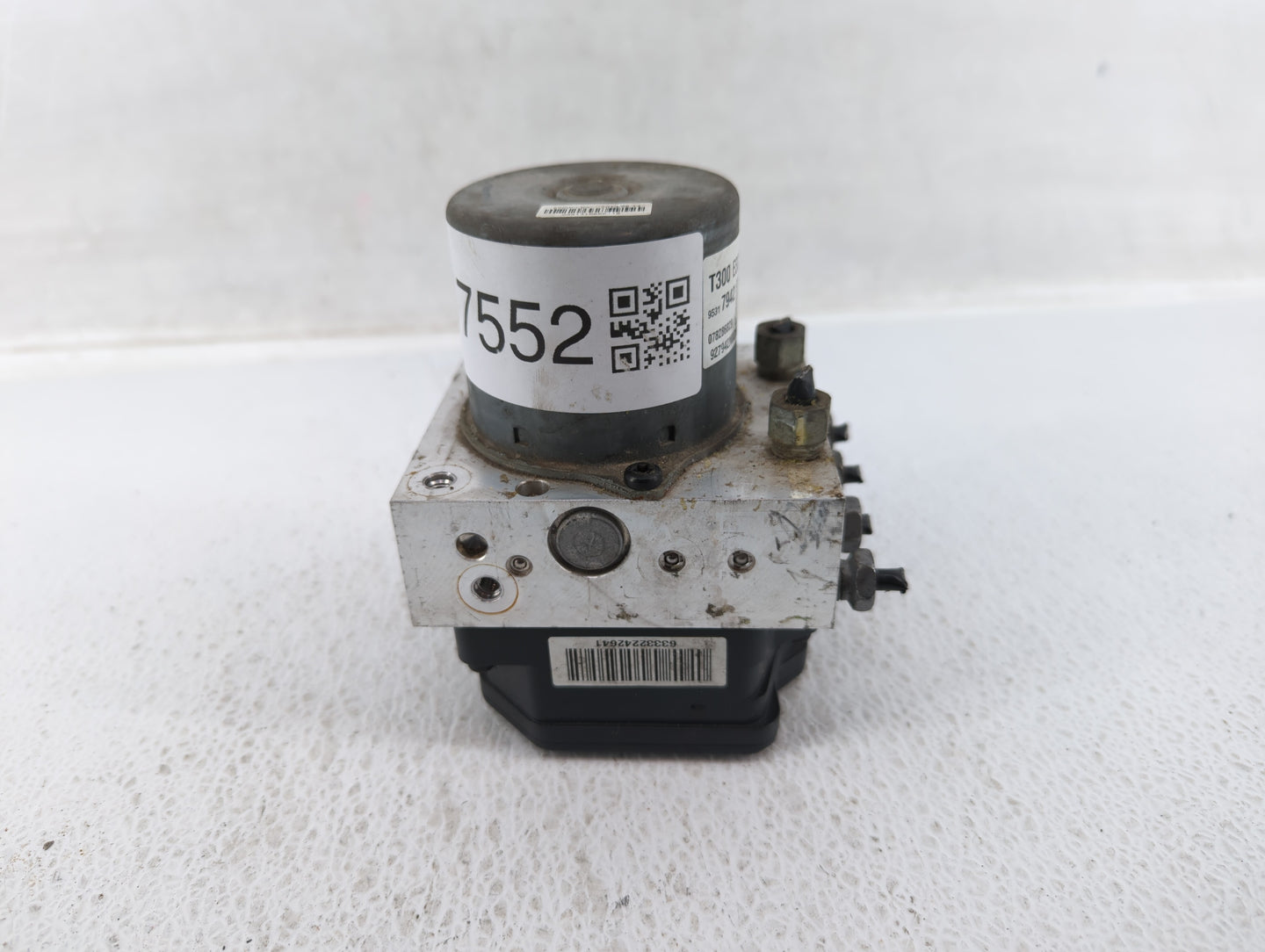 2014 Chevrolet Sonic ABS Pump Control Module Replacement P/N:95317942 Fits OEM Used Auto Parts - Oemusedautoparts1.com
