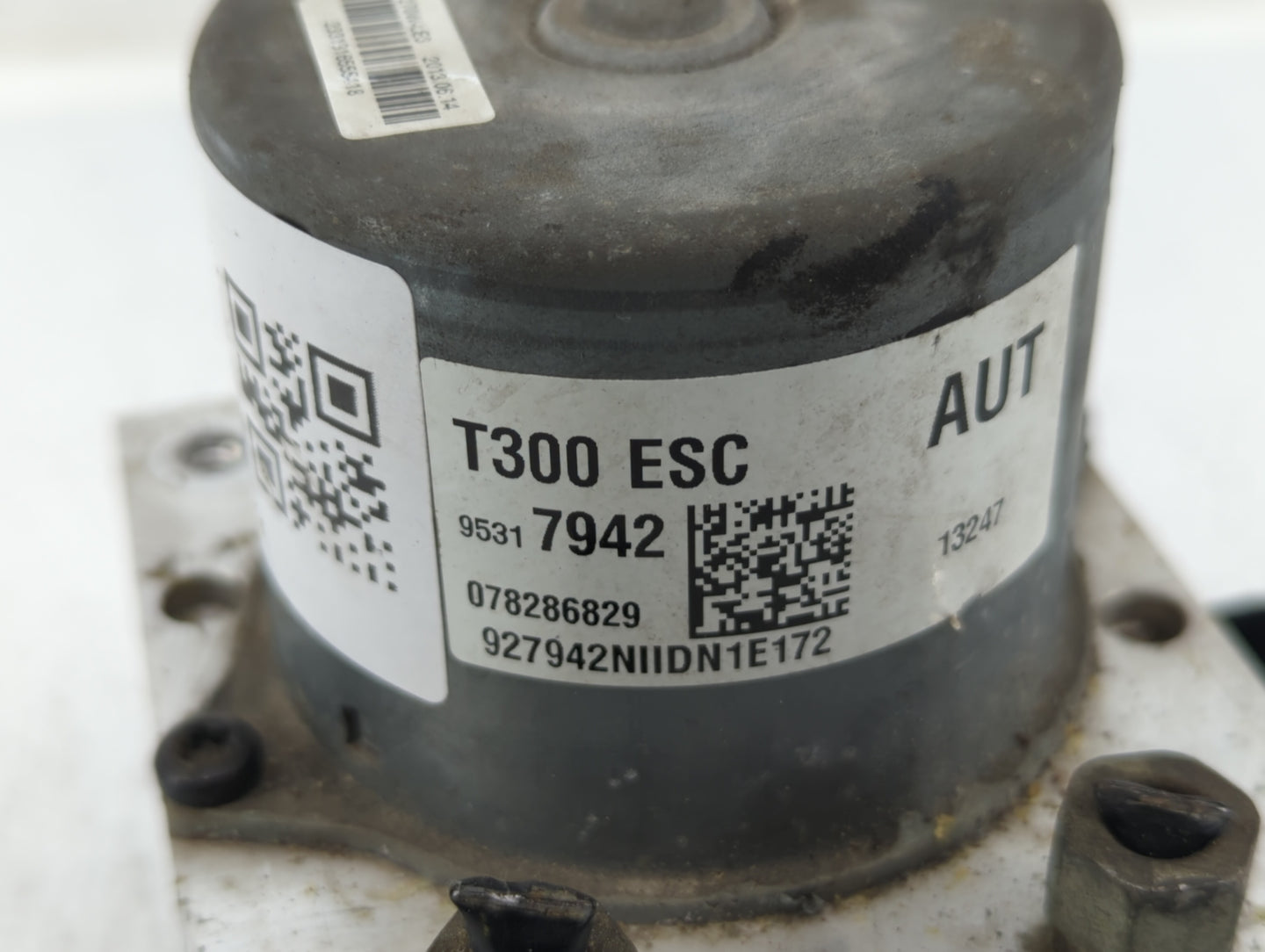 2014 Chevrolet Sonic ABS Pump Control Module Replacement P/N:95317942 Fits OEM Used Auto Parts - Oemusedautoparts1.com
