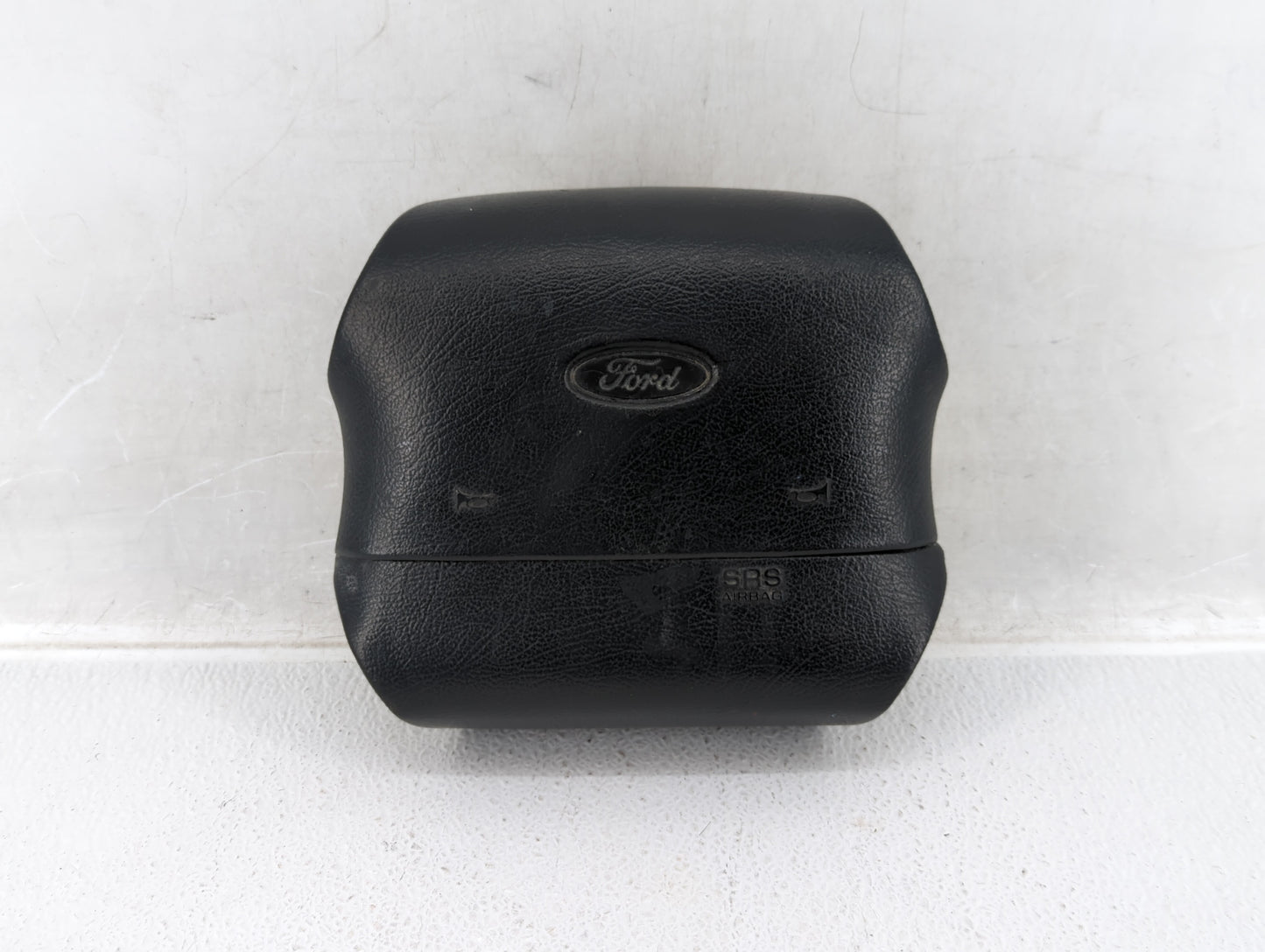 2014-2019 Chevrolet Sonic Air Bag Driver Left Steering Wheel Mounted Fits Fits 2014 2015 2016 2017 2018 2019 OEM Used Auto P