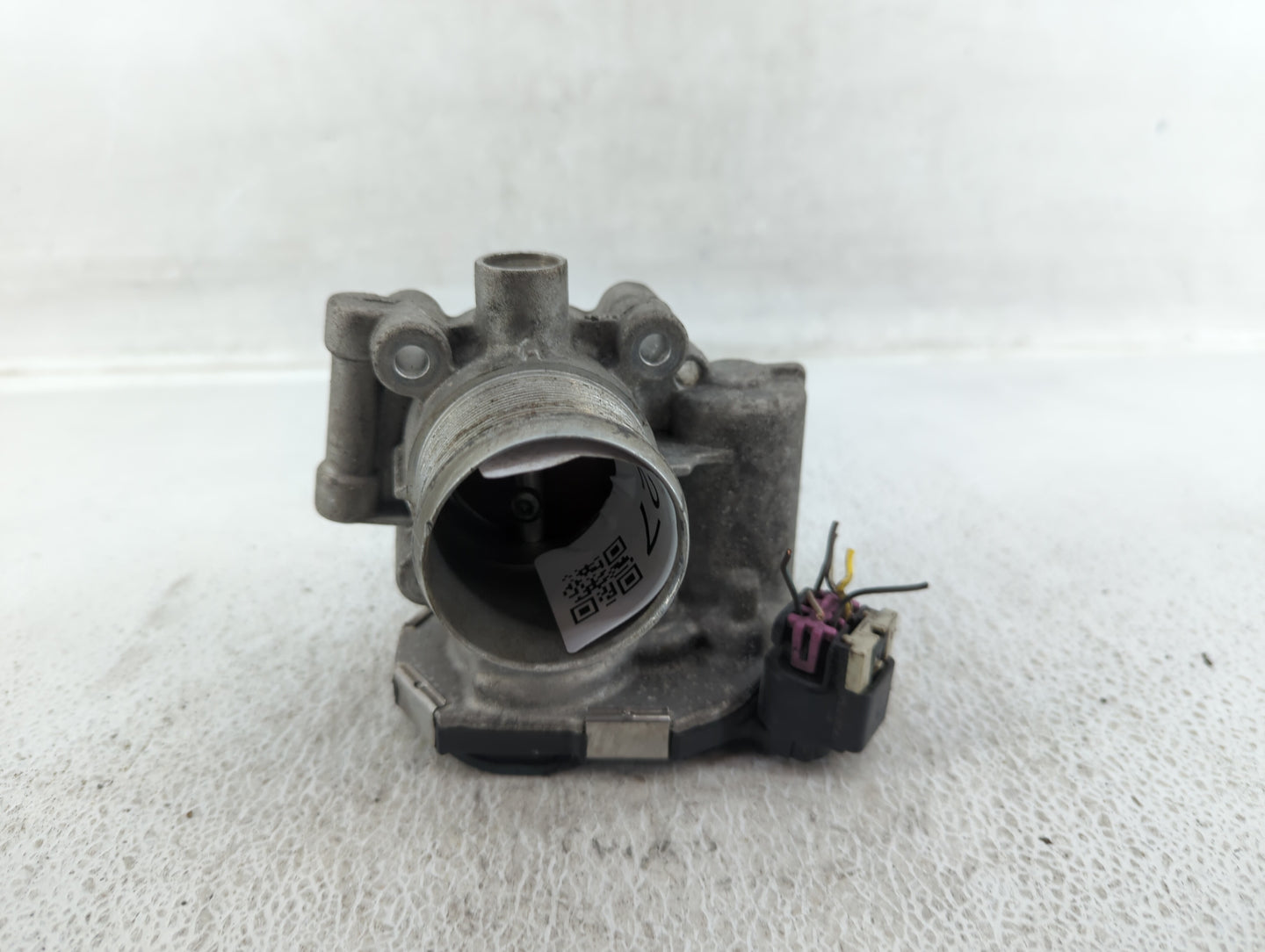 2012-2019 Chevrolet Sonic Throttle Body P/N:55581662 Fits Fits 2011 2012 2013 2014 2015 2016 2017 2018 2019 2020 2021 OEM Us