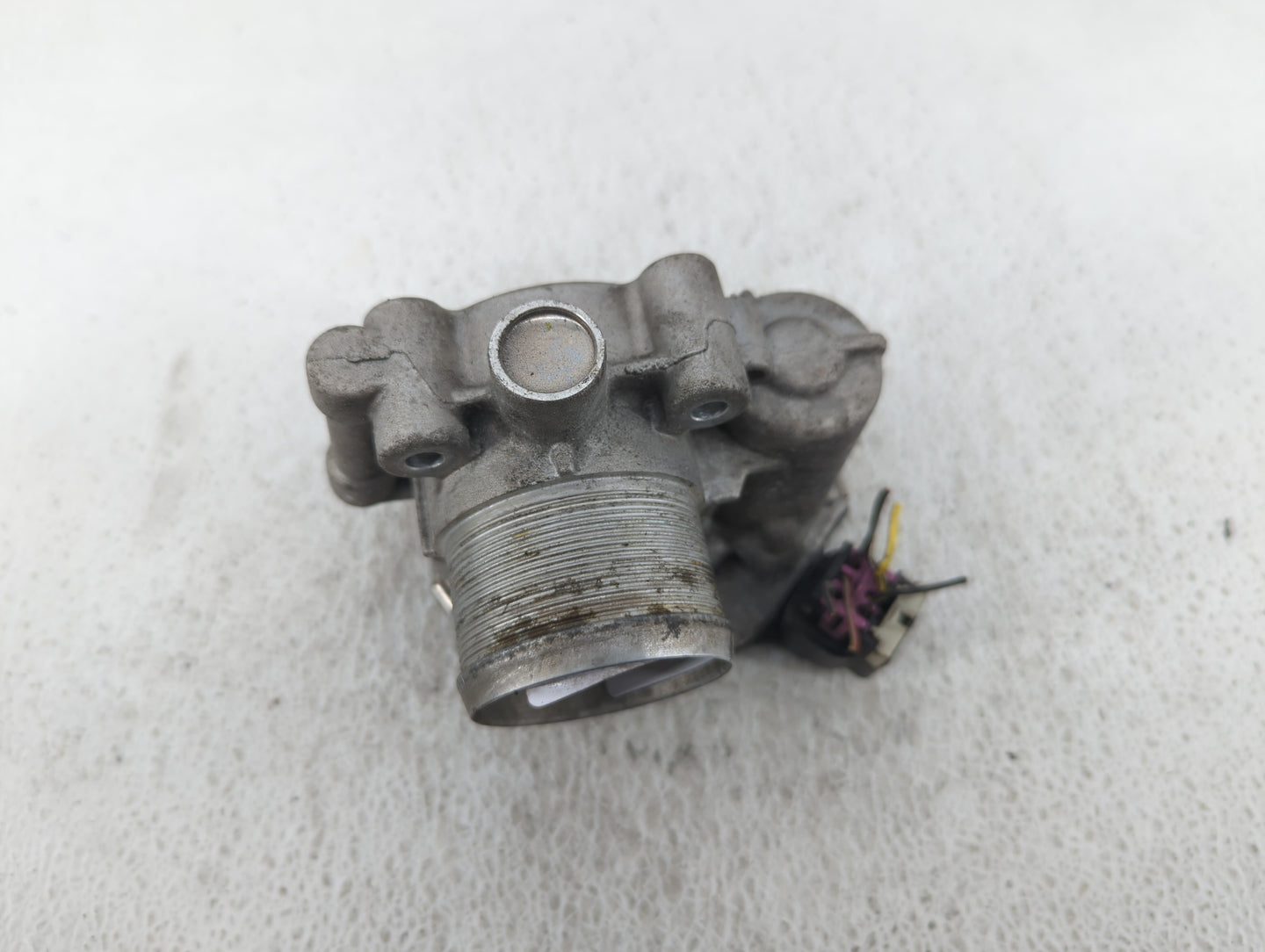 2012-2019 Chevrolet Sonic Throttle Body P/N:55581662 Fits Fits 2011 2012 2013 2014 2015 2016 2017 2018 2019 2020 2021 OEM Us