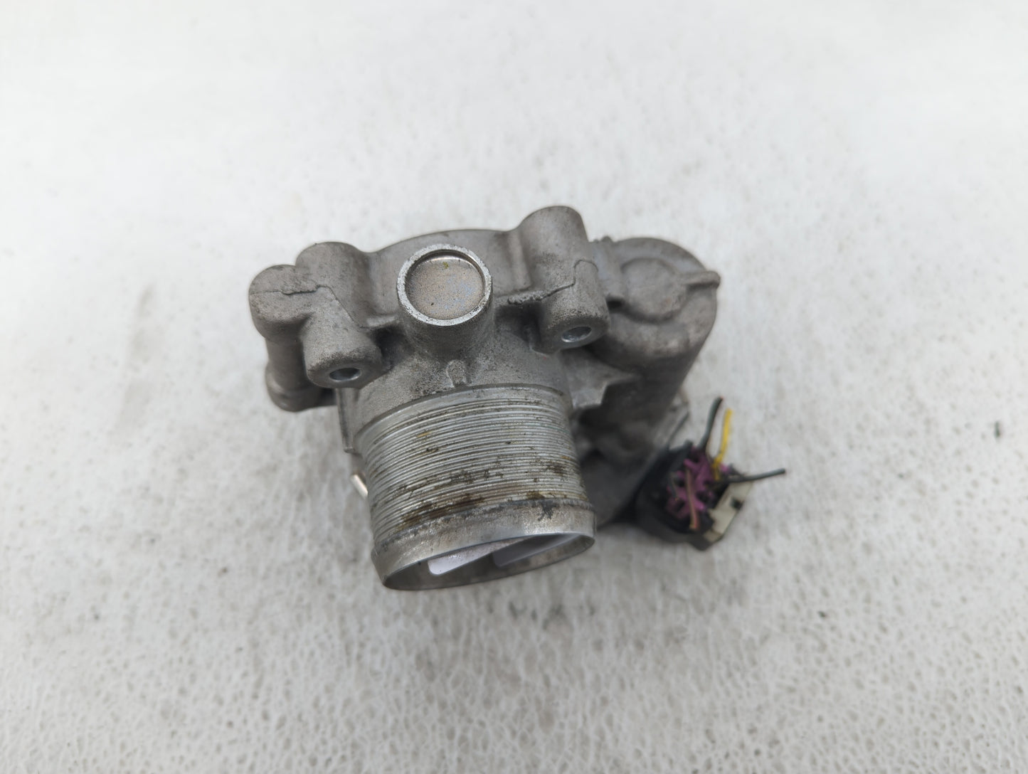 2012-2019 Chevrolet Sonic Throttle Body P/N:55581662 Fits Fits 2011 2012 2013 2014 2015 2016 2017 2018 2019 2020 2021 OEM Us