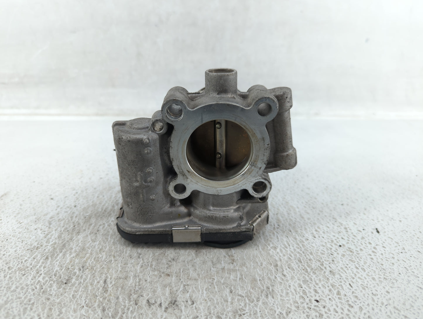 2012-2019 Chevrolet Sonic Throttle Body P/N:55581662 Fits Fits 2011 2012 2013 2014 2015 2016 2017 2018 2019 2020 2021 OEM Us